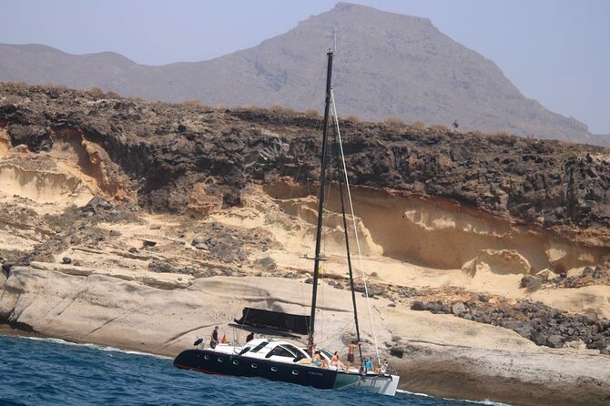 3 hrs. Whale Watching and Relaxing Chill Out Catamaran with glass floor - Lunch, drinks, and the practical value of the package