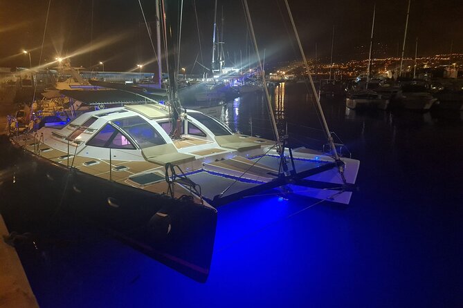 3 hrs. Whale Watching and Relaxing Chill Out Catamaran with glass floor - How to prepare for the three hours