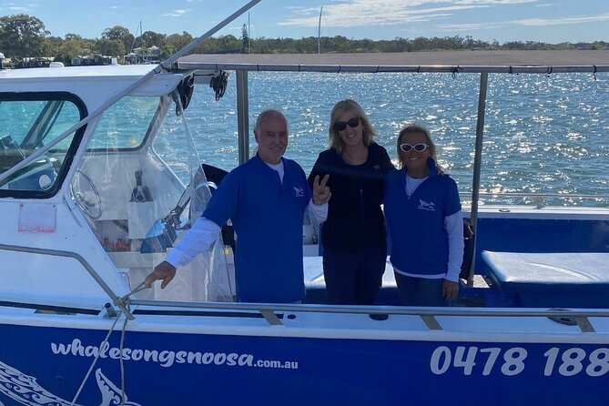 AAA Noosa National Park Tour and Dolphin Safari Whalesongsnoosa - Dolphins, turtles, and the patience of wildlife watching