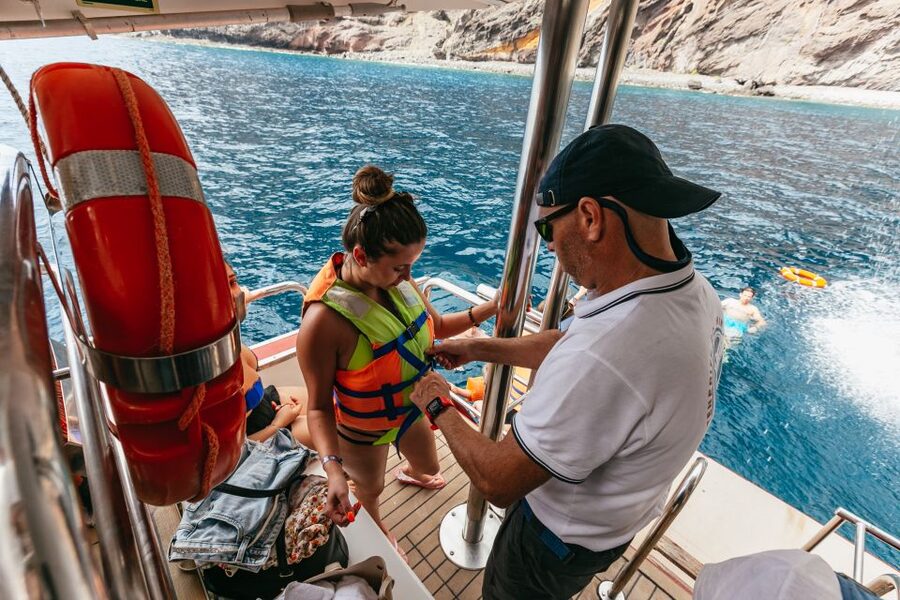 Adeje: Whale and Dolphin Watching Cruise with Lunch and Swim - Food, photos, and small practical details