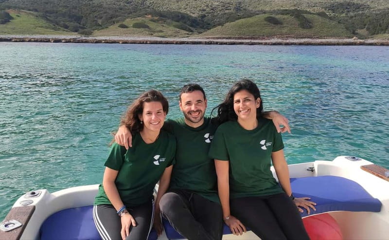Algeciras: Dolphin and whale watching in reduced groups - Handling waves, weather, and comfort