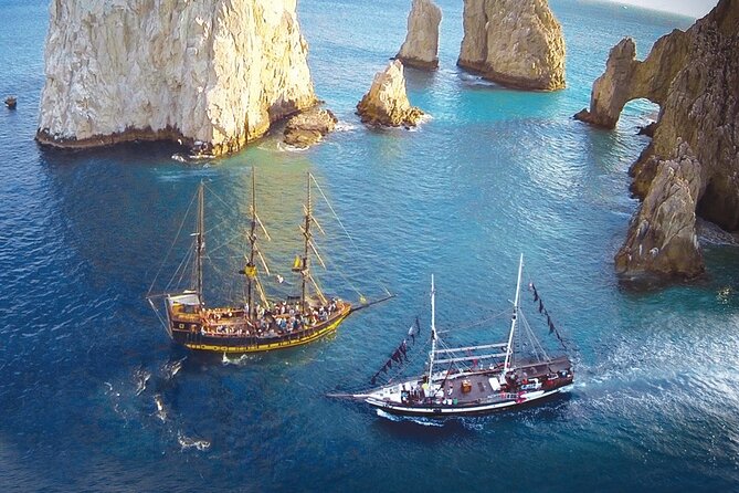 Cabo San Lucas Humpback Whale Watching Tour - El Arco and the end of the Baja Peninsula