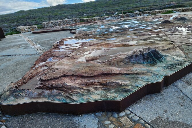 Cape Agulhas, Hermanus Whale Watching, Penguins and Wine Tasting - A practical break at Caledon