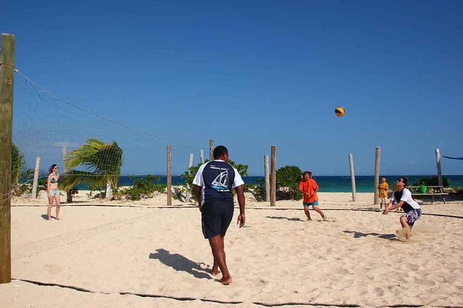 Fijian Islands and Snorkel Full-Day Whales Tale Cruise including Beach BBQ Lunch - The beach BBQ lunch