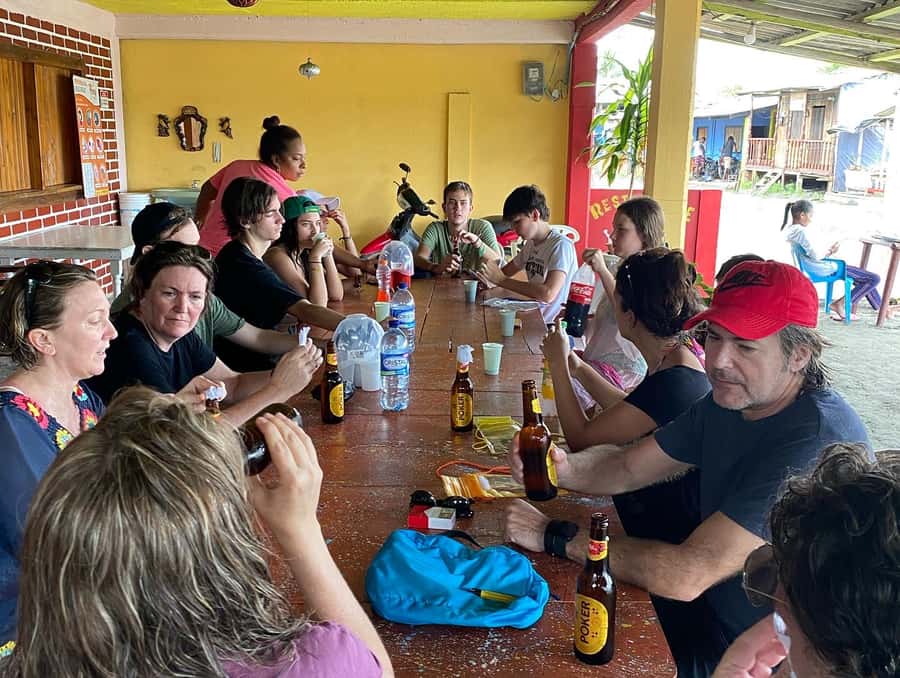 From Cali: Whale Watching Day Trip in Buenaventura - The return boat and late arrival in Cali