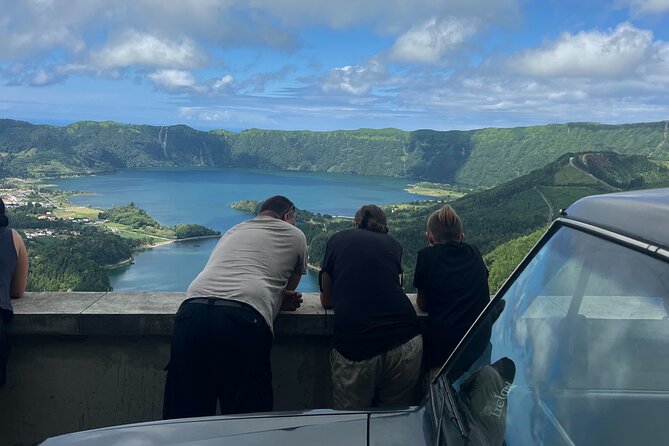 Full Day Sete Cidades with Whale Watching at Mosteiros - Muro das Nove Janelas and its nine arches