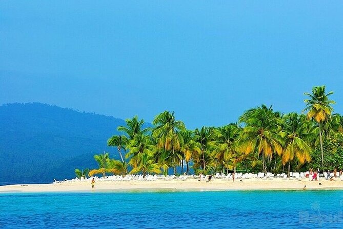 Full-day Whale watching Tour in Samana Bay from Punta Cana - The long ride from Punta Cana to Samaná