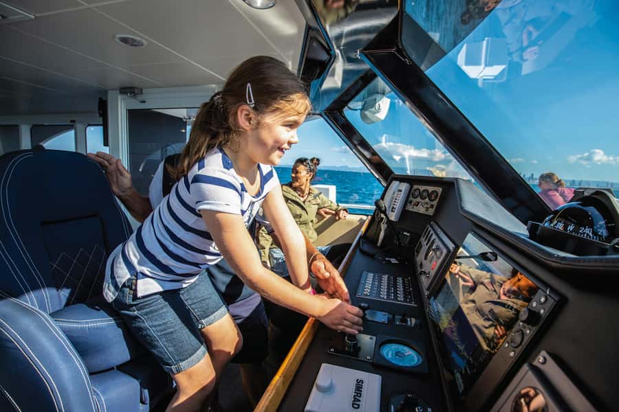 Gold Coast: Whale Watching Cruise & Sea World Entry - Key points to know before booking