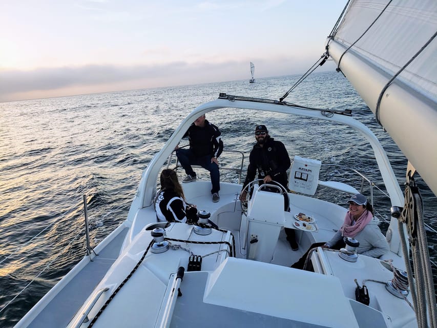 Monterey: Private Whale Watching/Sailing Tour for 6 - Sailing Monterey Bay with your own small group