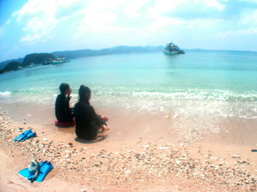 Naha:Kerama Island Experience Dive/Snorkeling/Whale Watching - The introductory scuba session for first-timers