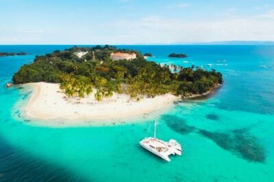 Samaná Experience Whale – The Lemon Waterfall & Bacardi Island