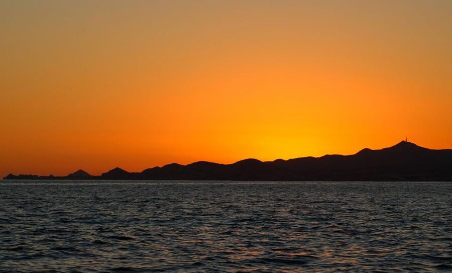 San Jose del Cabo Sunset Whale Watching - Sunset, snacks, and a calmer pace