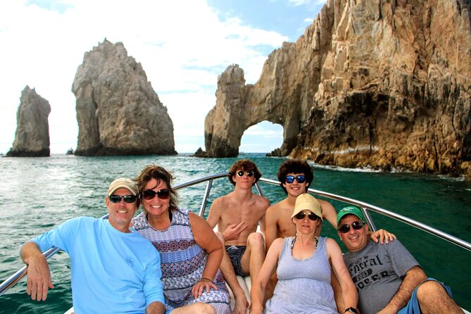 Snorkeling and whale watching Tour in Cabo - Pelican Rock: an easy first look beneath the boat
