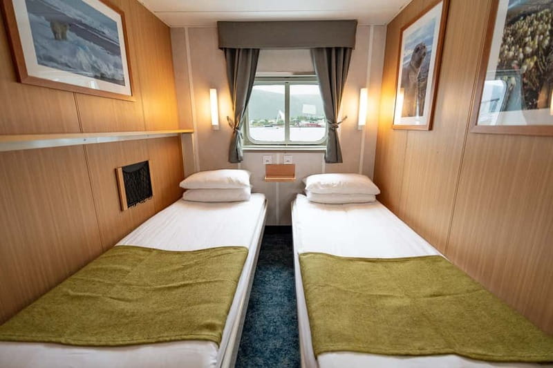 Tromsø: 24hr Northern Lights & Whale Watching Cruise - What the $1,179 price includes
