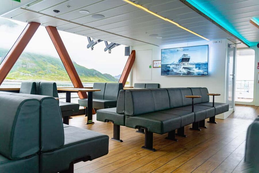 Tromsø: Whale Watching Tour by Hybrid-Electric Boat - What the whale search is really like