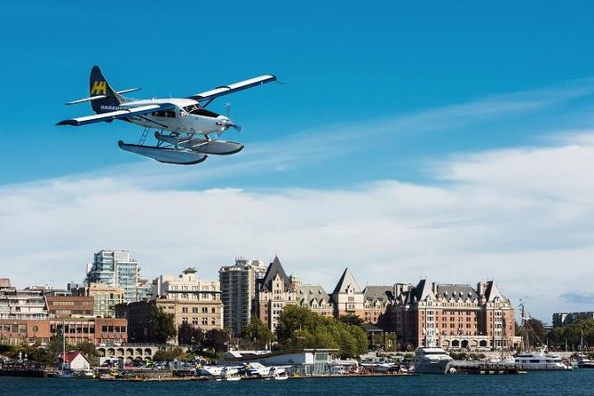 Vancouver-Victoria Day Trip by Seaplane + Whale Watching by Boat - A seaplane start above Vancouver Harbour