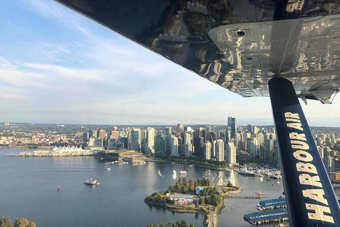 Vancouver-Victoria Day Trip by Seaplane + Whale Watching by Boat - Who will enjoy this day most