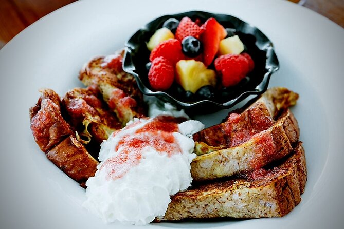 Whale Watching & Late Breakfast Cruise in Honolulu - Key points before you book