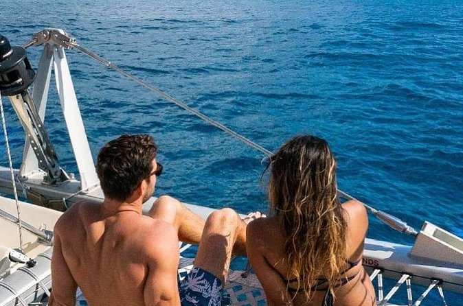 Whale Watching Sail in Honolulu with Open Bar - Beach Boarding and Tide Changes
