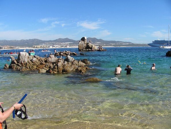 ZODIAC Whale Watch Tour | Cabo San Lucas | Biologist | FREE Pics - A small boat makes a big difference in Cabo